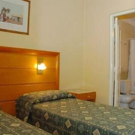 Hotel Provincial Mendoza Esterno foto